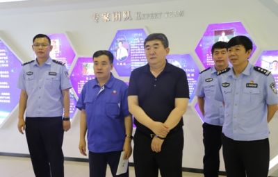 副市长梅洪斌一行走访调研企业
