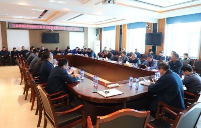 公司董事长焦云传达“两会”精神
