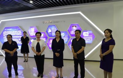 省妇联副主席李大方一行到公司视察