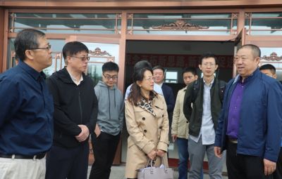 中央党校经济学部领导一行到公司调研