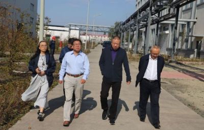 中国石墨烯联盟秘书长李义春一行莅临公司视察