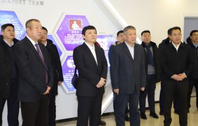 黑龙江大学校长付宏刚到公司调研